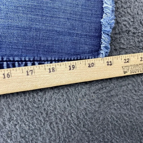 Miss Me Jeans‎ Womens 26 Signature Capri Embroidered Floral Distressed Denim - Picture 8 of 11